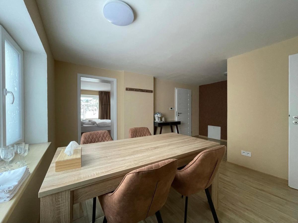 Totina Apartments Zavazna Poruba Luaran gambar