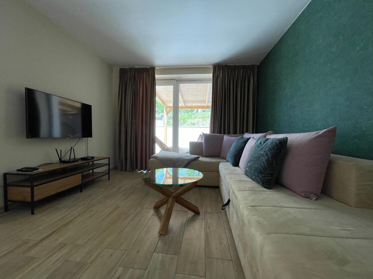 Totina Apartments Zavazna Poruba Luaran gambar