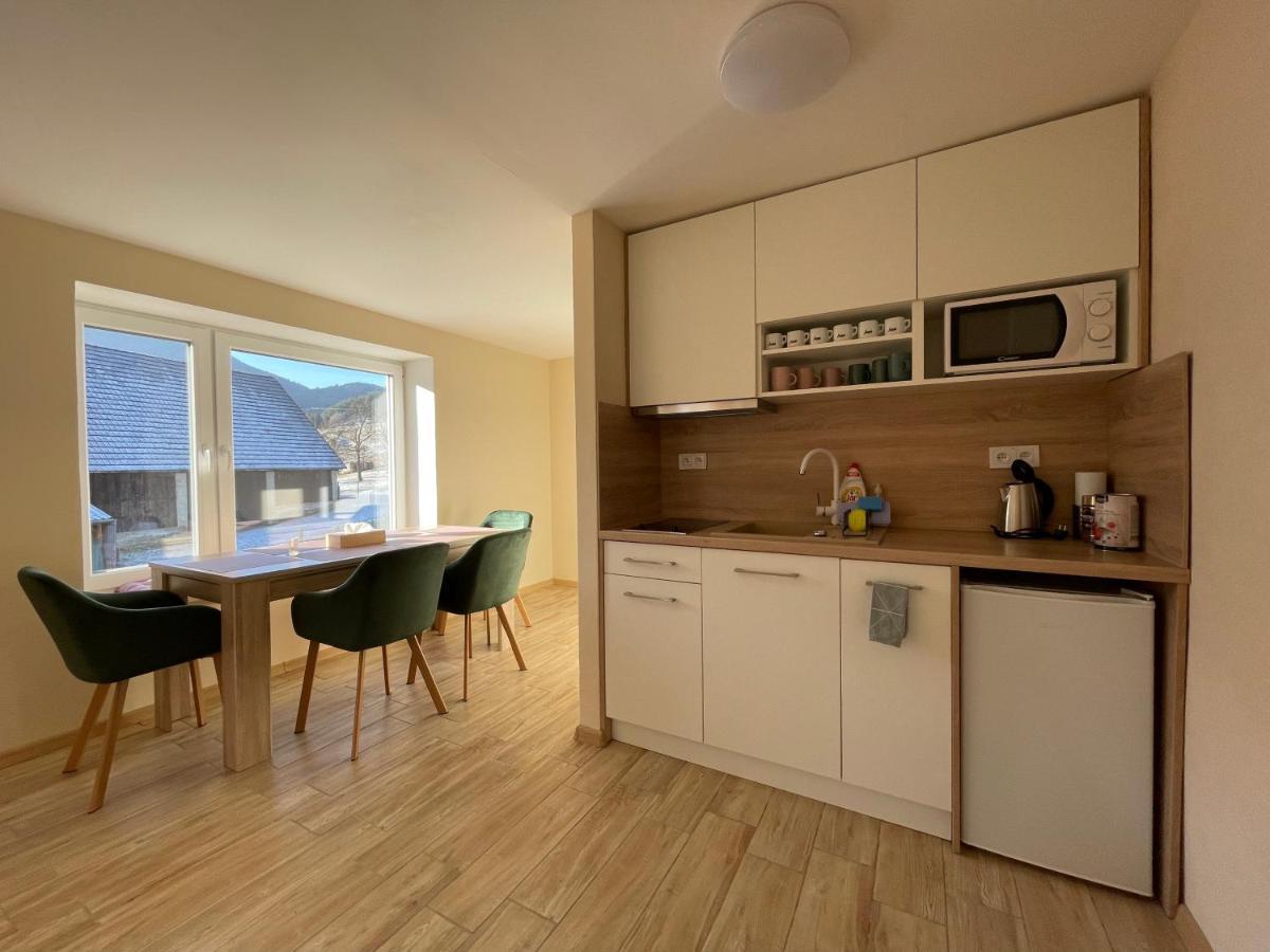 Totina Apartments Zavazna Poruba Luaran gambar